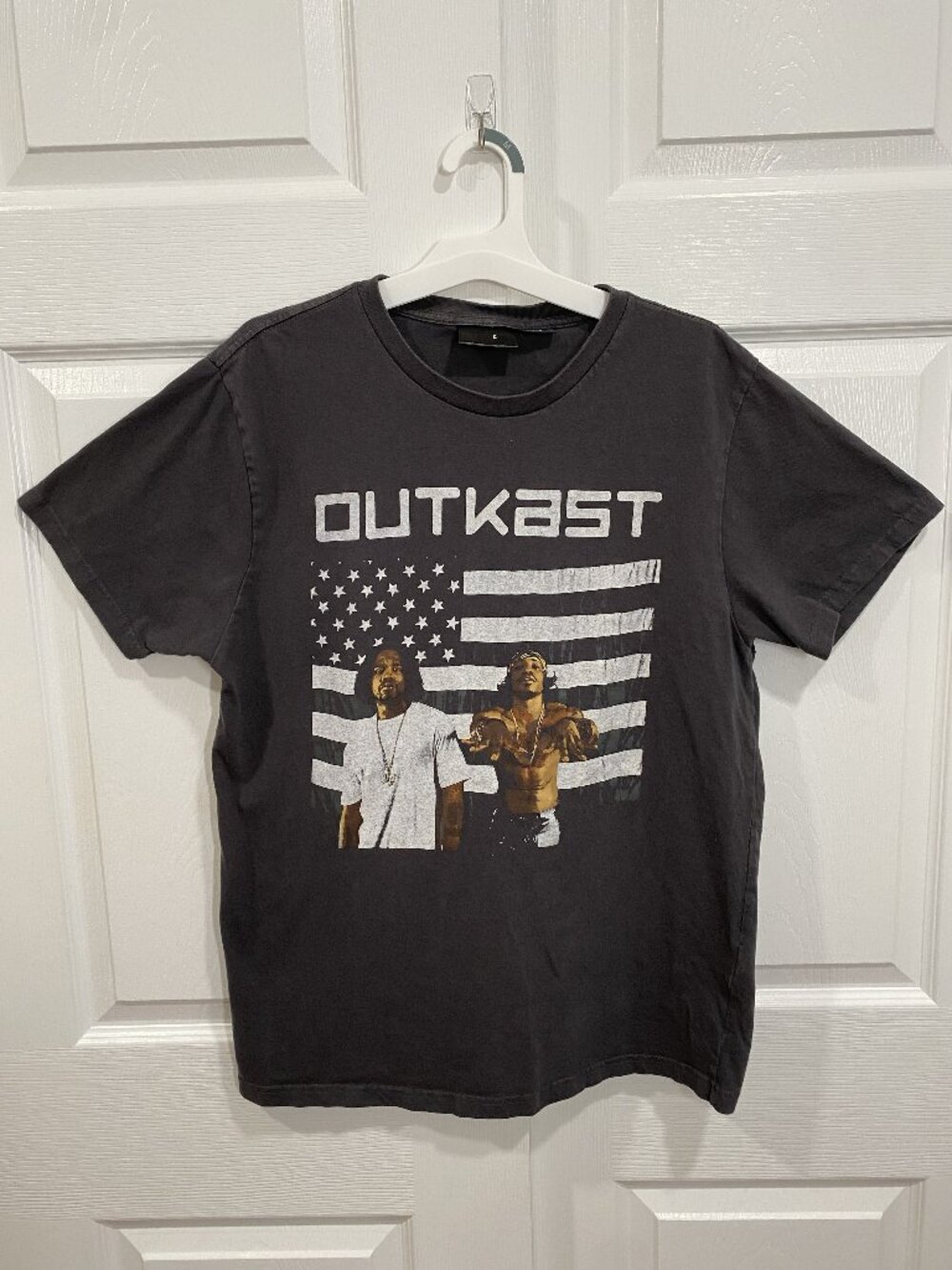 Cotton On - Large Graphic Tee - Grey/Gray Outkast Duo